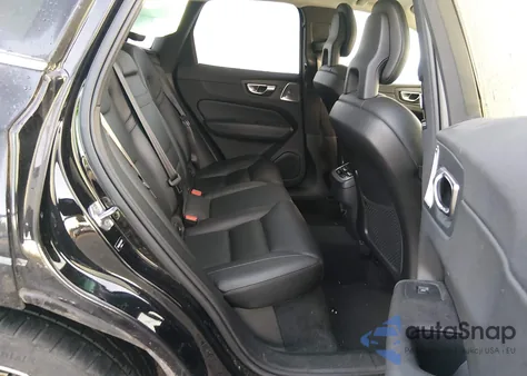 2018 Volvo Xc60 T5 Inscription from USA, damaged, VIN YV4102RL7J1008179